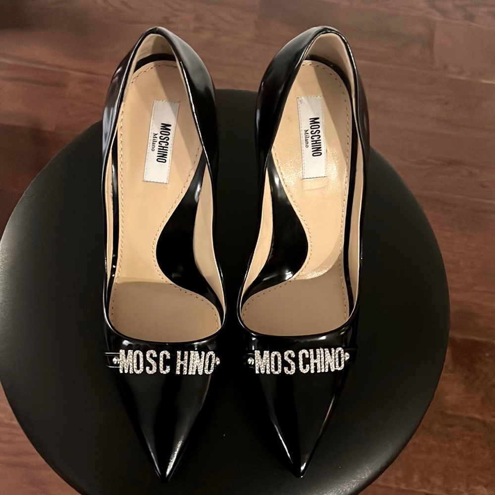 Moschino Black pump heels with Crystal name plate